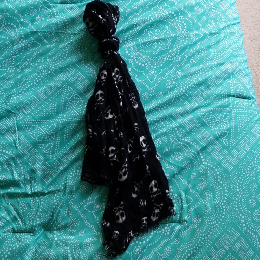 Skull Printed Scarf